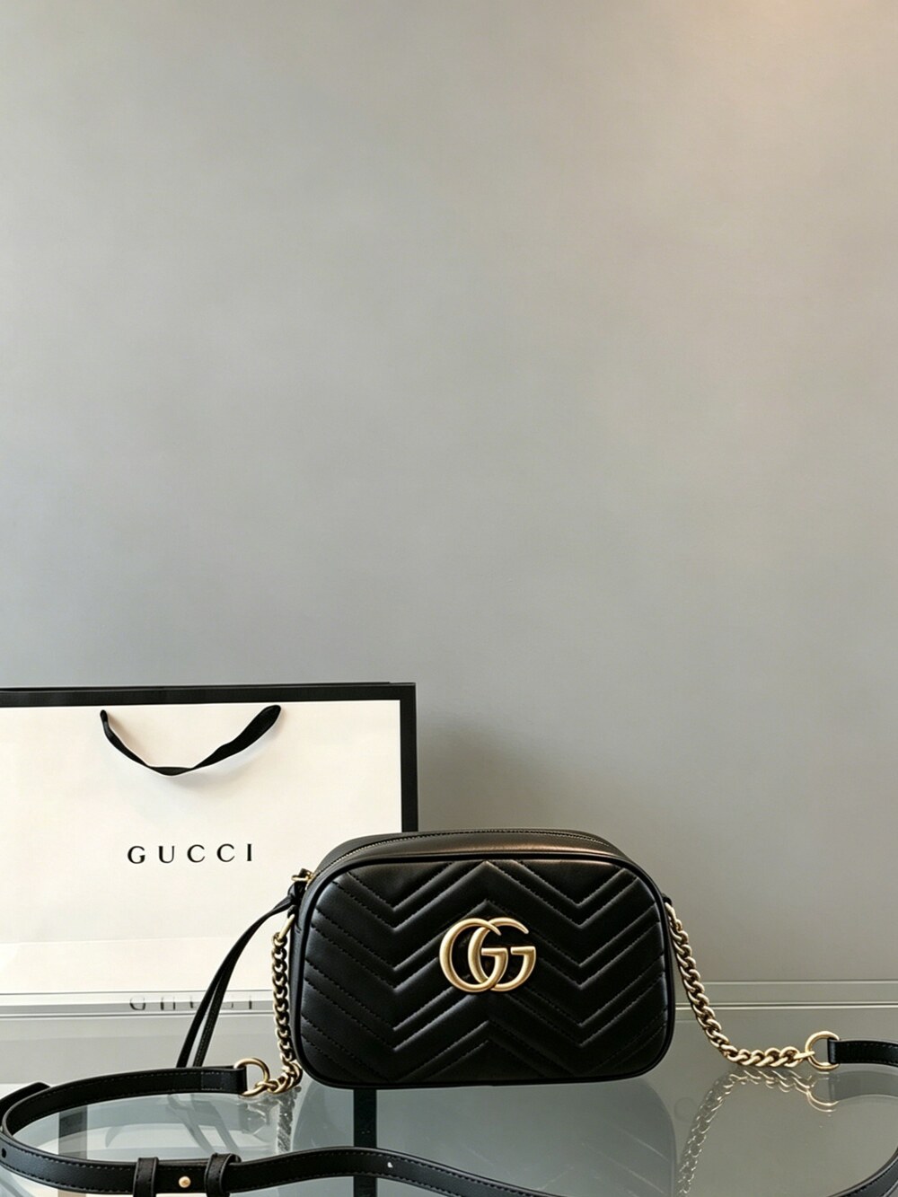 Gucci GG Marmont Small Matelassé Camera Bag
